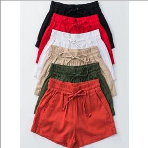 Perfect shorts !! Must have!! In Black and Khaki!